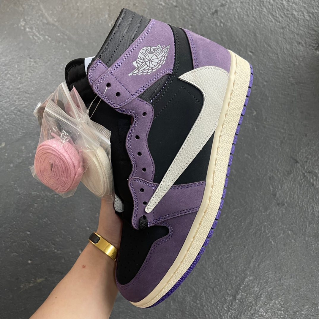 Travis Scott  Air Jordan 1