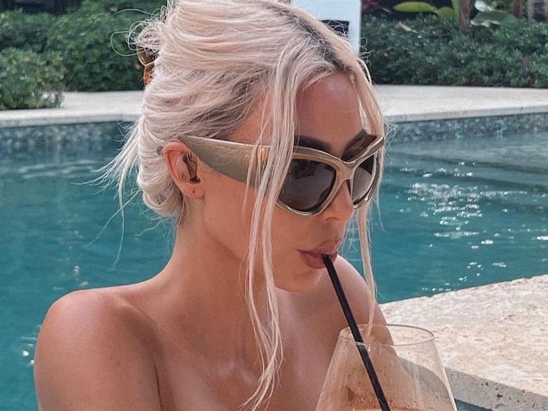 金卡戴珊 Kim Kardashian 修圖被抓包,這裡一秒變瘦引網酸:「怎麼都不會尷尬?」