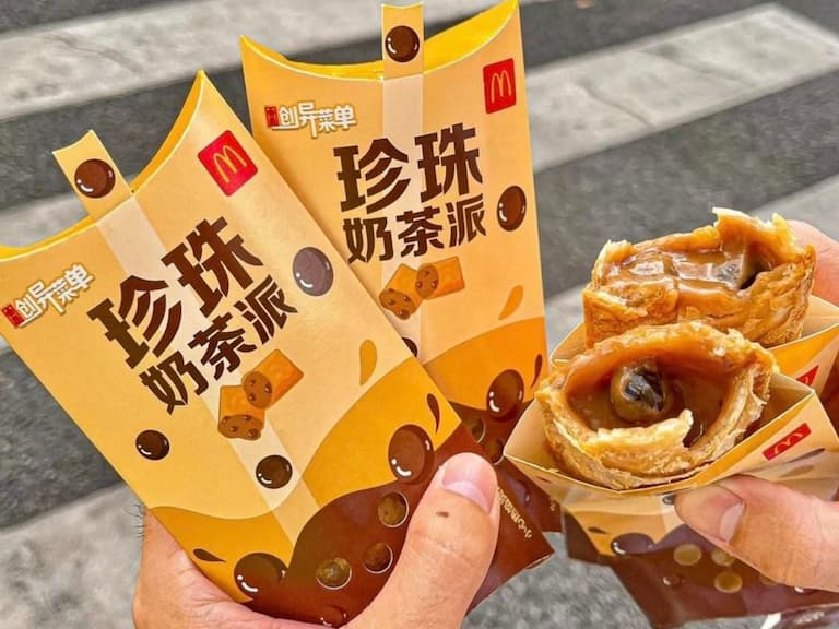 中國麥當勞推出「珍珠奶茶派」，濃厚爆漿奶茶內餡搭配 Q 彈珍珠超欠吃！