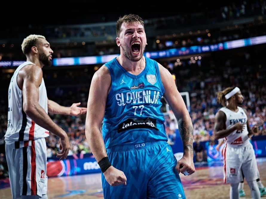 NBA 球星 Luka Dončić 歐錦賽「浴血奮戰」爆砍 47 分，打傻法國持續保持分組第一！
