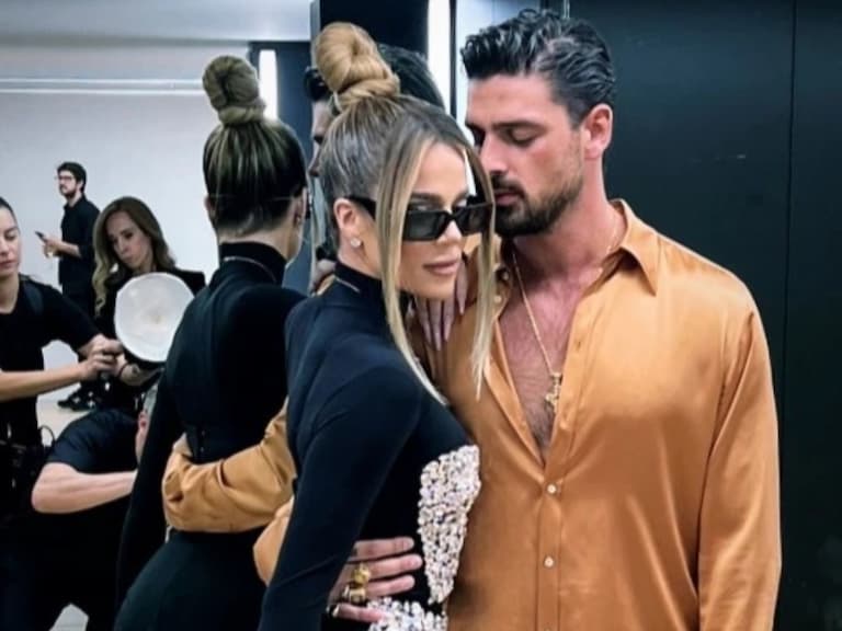 米歇爾莫羅內 Michele Morrone 被拍到和 Khloé Kardashian 深情撫摸,引粉高潮:「請原地交往!」
