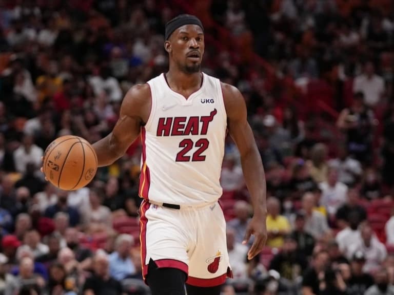 NBA/熱火球星 Jimmy Butler「超詭異髮型」引發網友熱議:「像是把狗大便掛在頭上!」