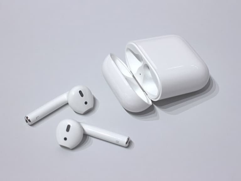 據傳 Apple 將在 2024 年底前改用 USB-C 規格,包含 iPhone 15 、AirPods 與 Mac 配件系列!