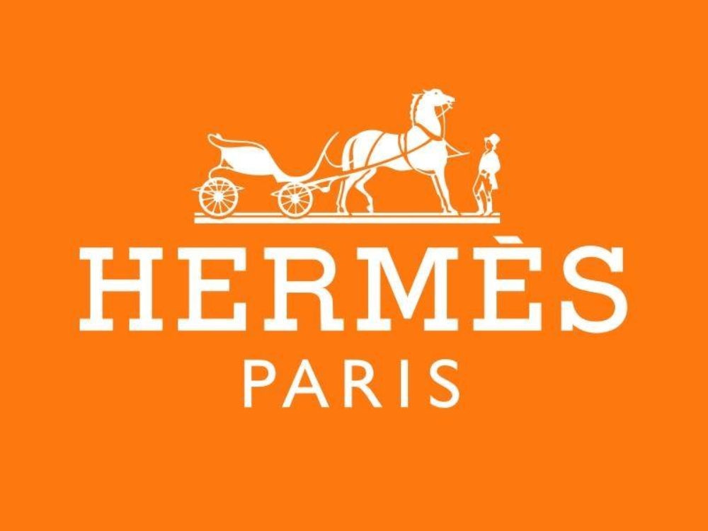 關於「愛馬仕 Hermès」7 個品牌小故事，絲巾製作費時一年半、柏金包源自嘔吐袋？難怪 LULU 花十年也要拿！