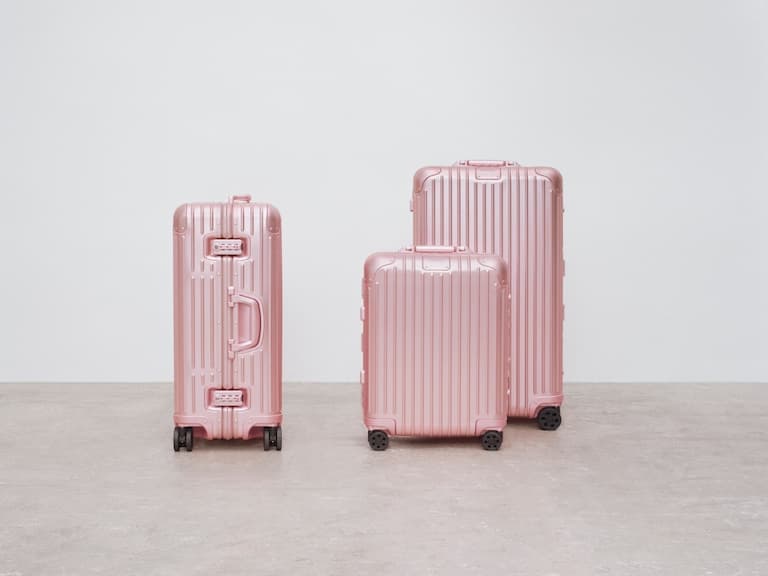 RIMOWA 台中大遠百概念店全新開幕,超吸睛「玫瑰水晶粉」新配色太欠買!