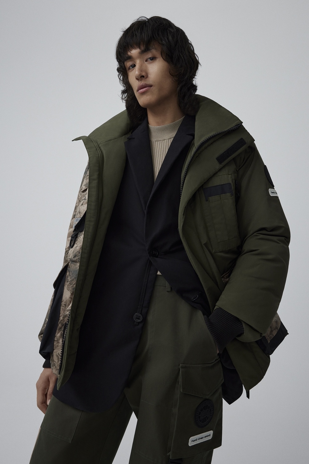 CANADA GOOSE 與新銳設計師王逢陳、當代藝術家徐震推三方聯乘系列