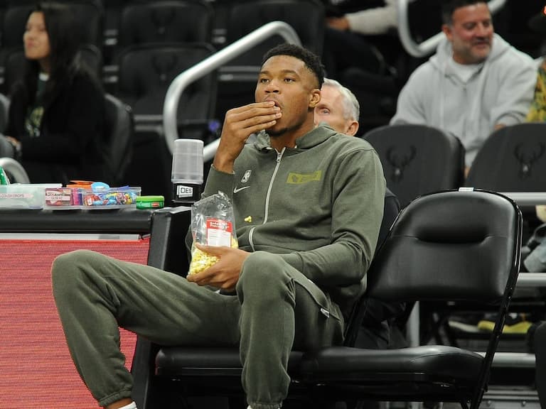 NBA/字母哥 Giannis Antetokounmpo 率隊五連勝,卻表示:「還沒找到大比賽的感覺!」