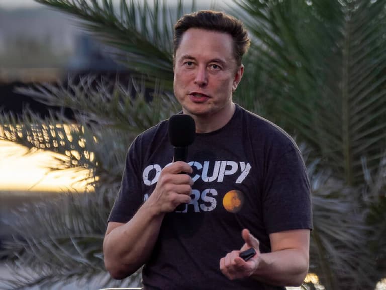 馬斯克 Elon Musk 被懷疑恢復「肯爺 Twitter 帳號」，本人回應與自己無關 ！