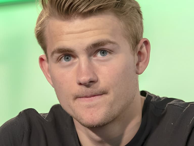 卡達世界盃／關於荷蘭選手「Matthijs De Ligt」5 件事：個性超孤僻，沒踢球都在做這些事！