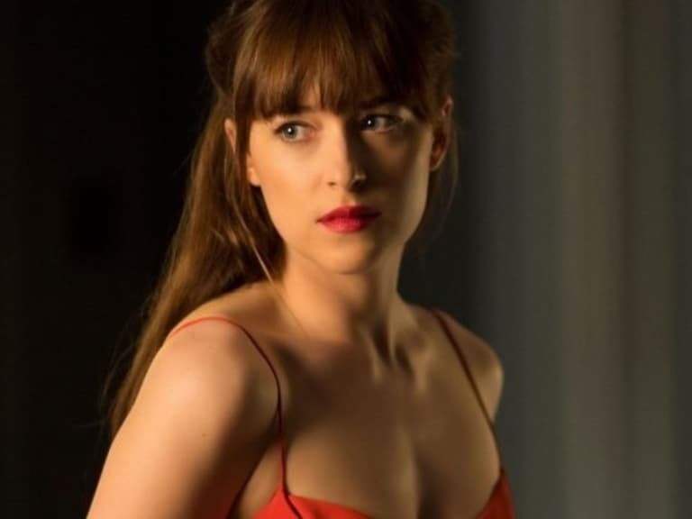 達珂塔強生 Dakota Johnson 自爆,如果知道《格雷的五十道陰影》是什麼樣子:「我就不會拍了!」