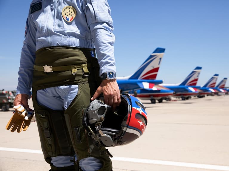 Bell & Ross推出限量新品BR 03 Type A Patrouille de France計時腕錶