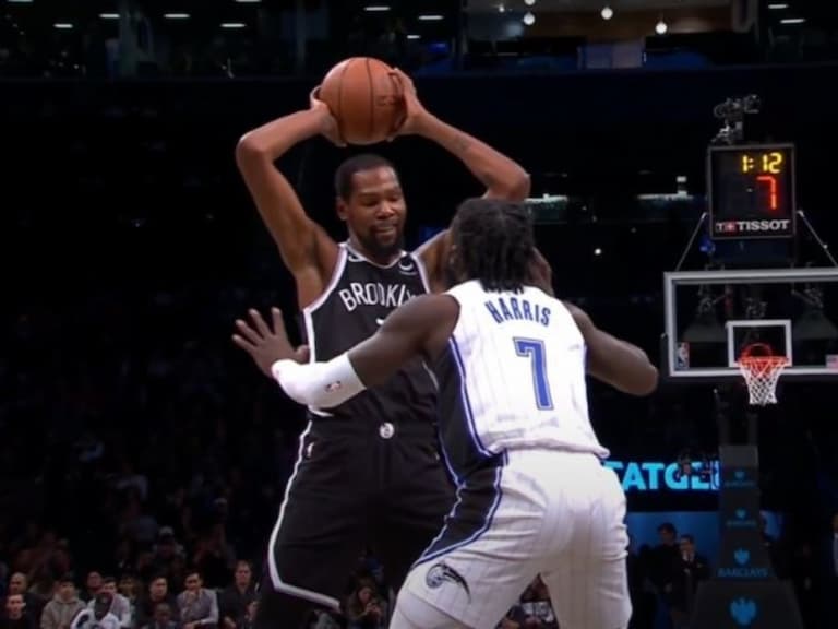 NBA/籃網球星 KD 面對嚴防「露出不屑微笑」輕鬆兩分進帳,全場近 8 成命中率狂炸 45 分!