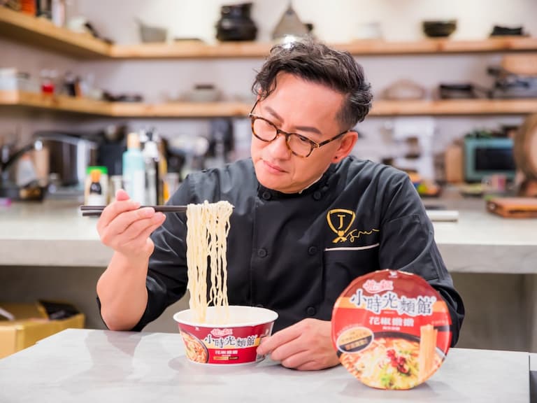這怎會是泡麵?!詹姆士讚:”他”的口感接近麵館在賣的麵條