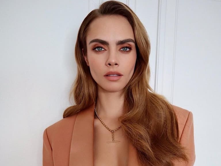 英國超模卡拉迪樂芬妮 Cara Delevingne 探討愛愛堅稱:「男人沒有取悅女人的正確工具!」