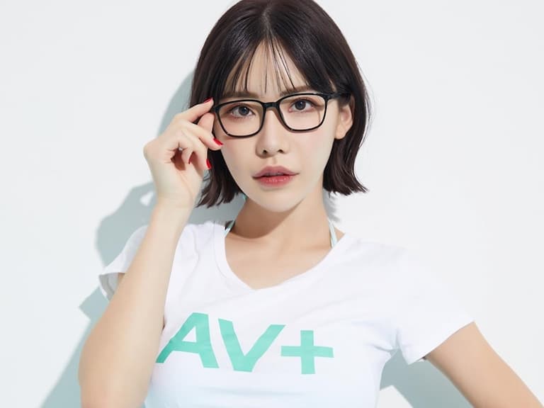 【老司J開車】深田詠美化身性感教師示範經典台詞超可愛！網友大喊：不想下課阿！