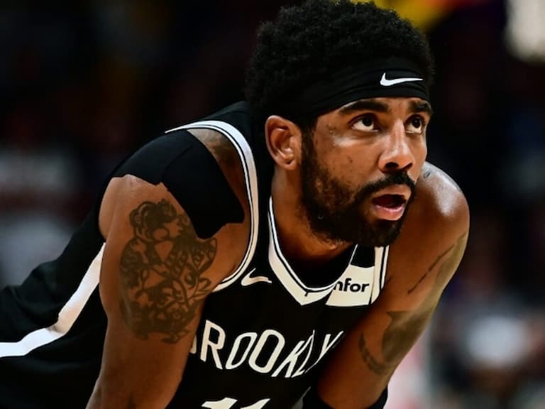 Nike 宣布「Kyrie Irving 不再是品牌代言球星！」後者 Twitter 發表多篇貼文正面回應！