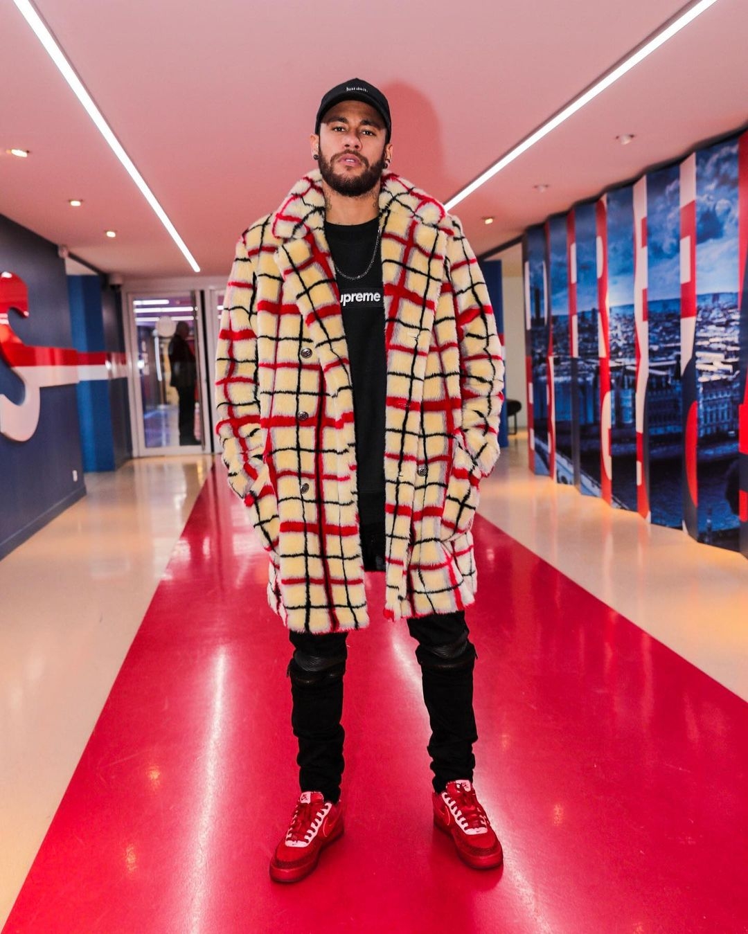 Neymar Supreme 內馬爾