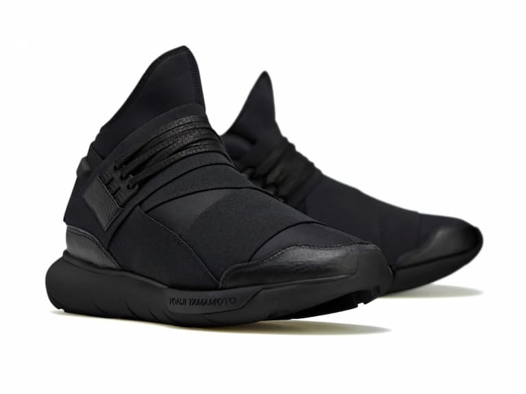 adidas Y-3 Qasa High "Triple Black" 重新回歸，山本耀司經典回憶神鞋再度發售！