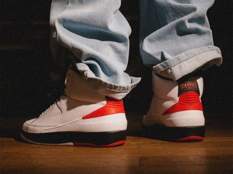 Air Jordan 2 "Chicago" 2022 年壓軸登場,今年末最大黑馬鞋王就是它!