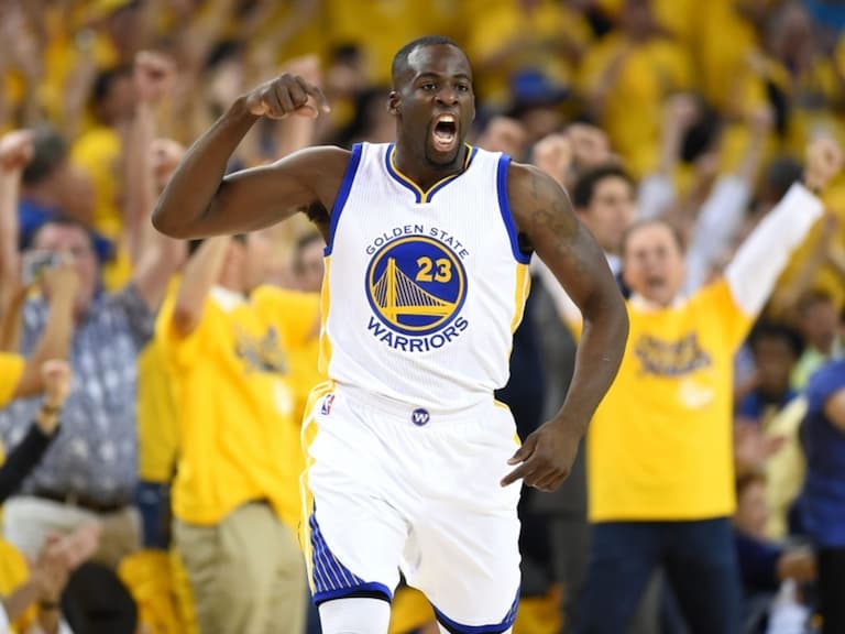 NBA／勇士 Kuminga 被 Draymond Green 大動作慶祝嚇歪，球迷：「想到 Poole 被揍的畫面！」