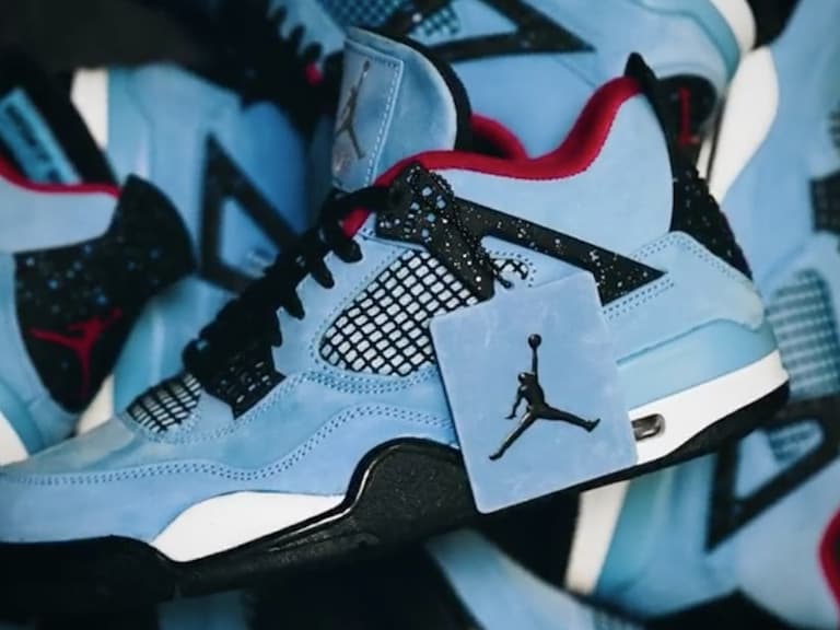 Travis Scott x Air Jordan 4 全新聯名鞋最快 2023 年問世，這雙將直接帥贏 AJ1 倒勾？
