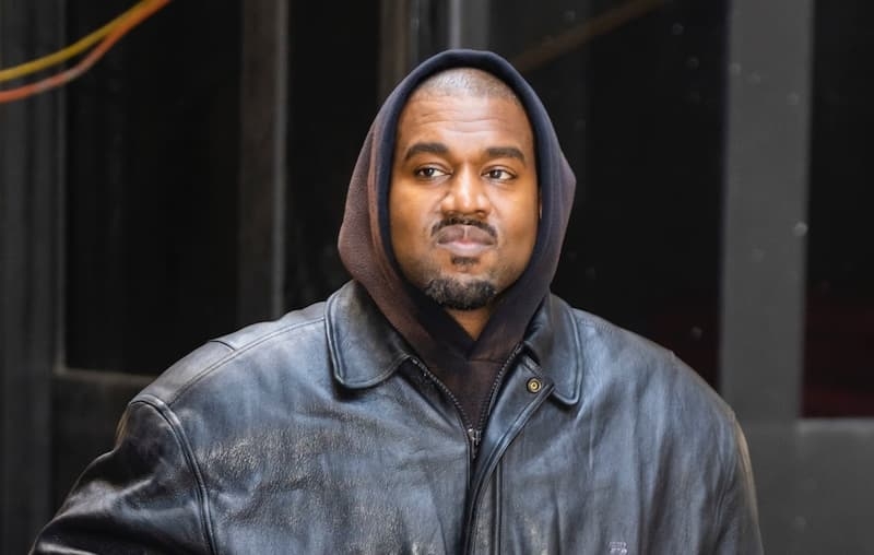 「肯爺」Kanye West 瀕臨破產，傳將出售 Lamborghini、布加迪威龍等豪車！