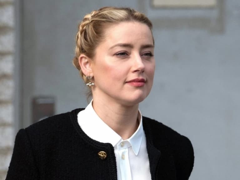 安柏赫德 Amber Heard 又贏了！榮登「2022 最討厭的名人」榜單，擊敗金卡戴珊、肯爺！