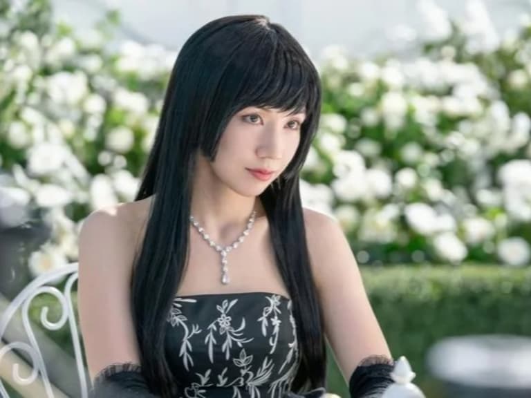 關於《今際之國的闖關者》仲里依紗 5 件事:四分之一混血、隱乳正妹,還已是 9 歲娃的酷媽!
