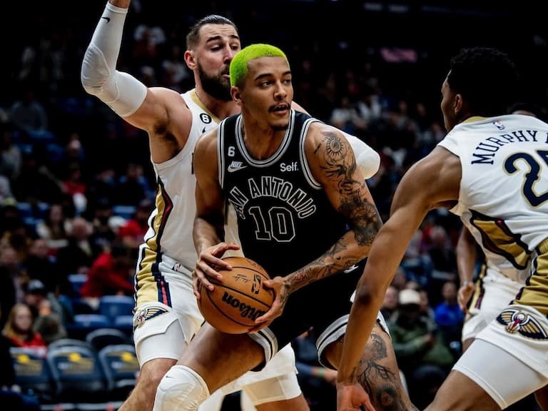 NBA 馬刺 Jeremy Sochan 私下穿搭比髮色還有料，這三點讓他成為未來搭配第一人！