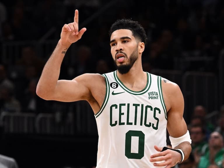 Jayson Tatum 證實間諜照不是真正的 JT1：「實際鞋款將會有非常大的不同！」