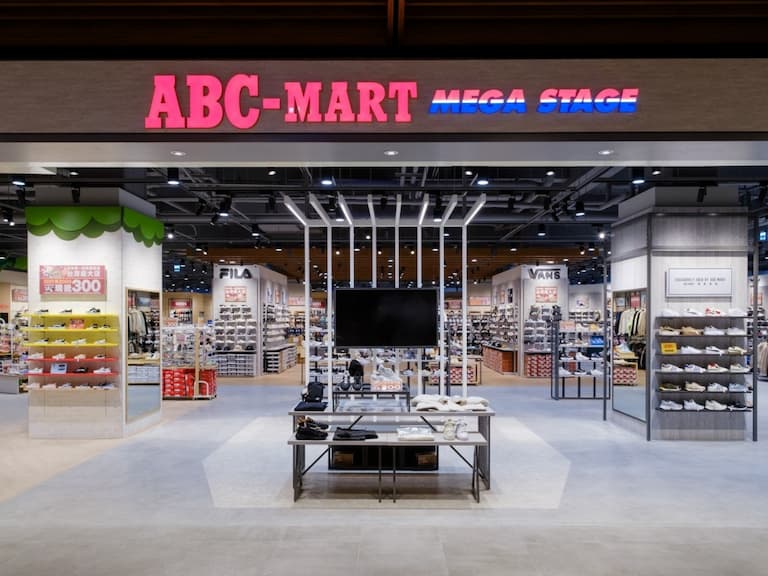 ABC-MART 響應台中三井 LALAPORT 開幕集結最強日潮勢力