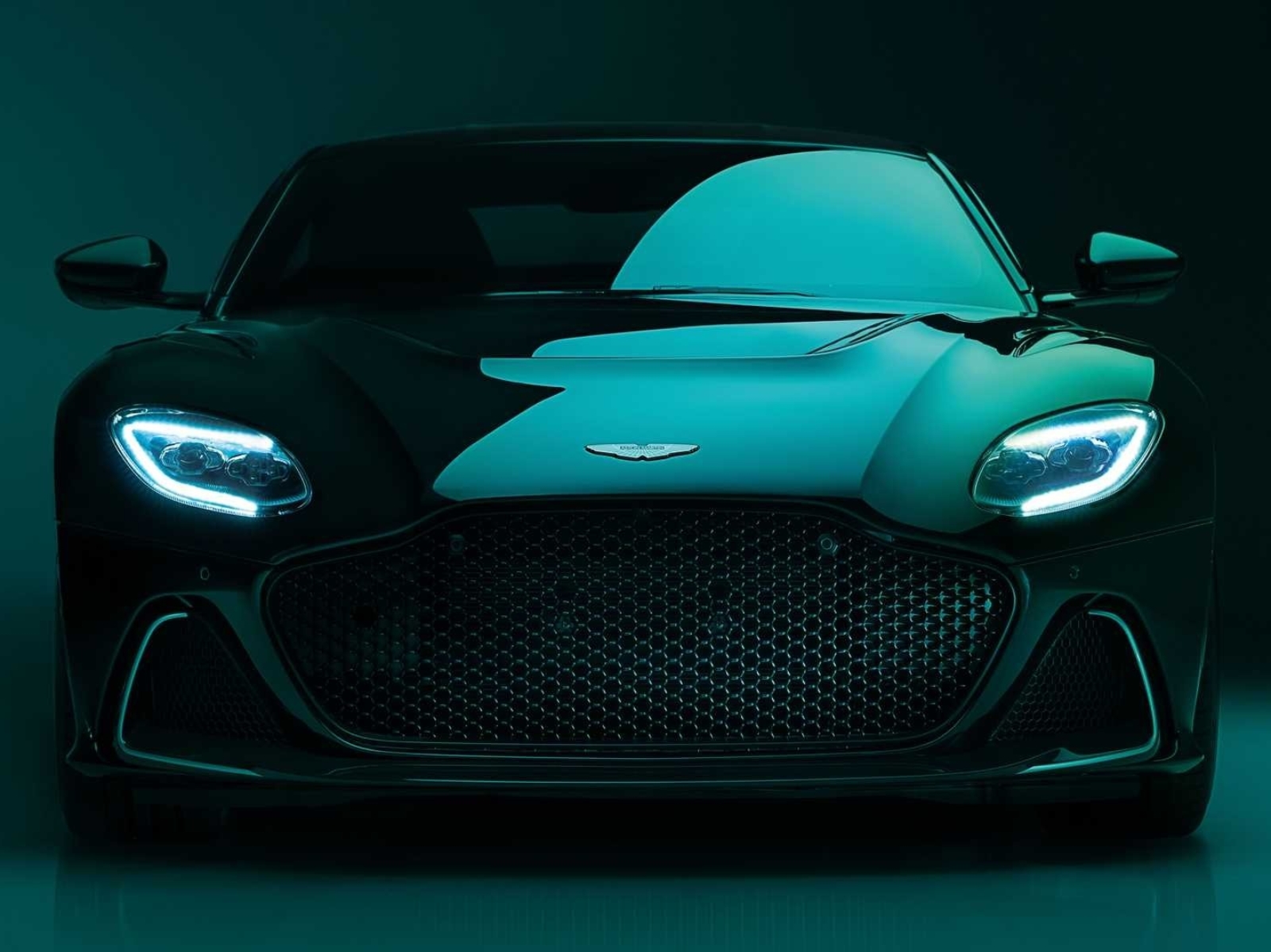 Aston Martin DBS 推出最終旗艦，終極版「DBS 770 Ultimate」首度亮相！