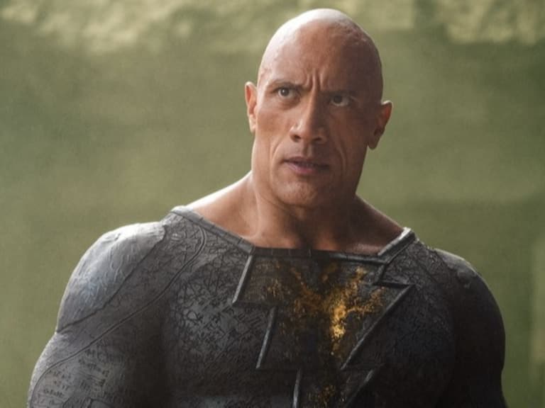 巨石強森 Dwayne Johnson 被詹紐瑞瓊斯 January Jones 示愛！愛慕到做春夢？！