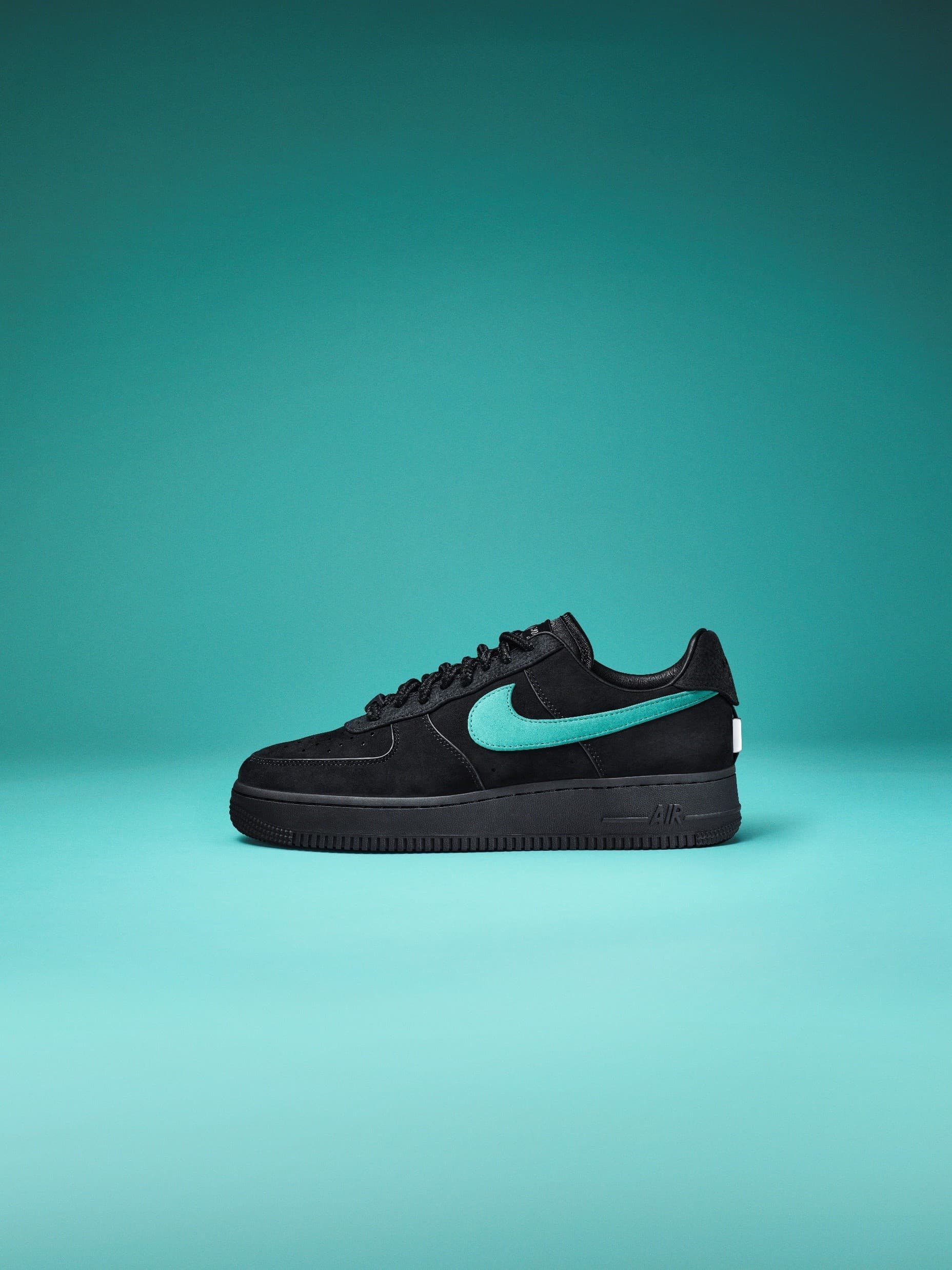 Tiffany＆Co. x Nike Air Forece 1