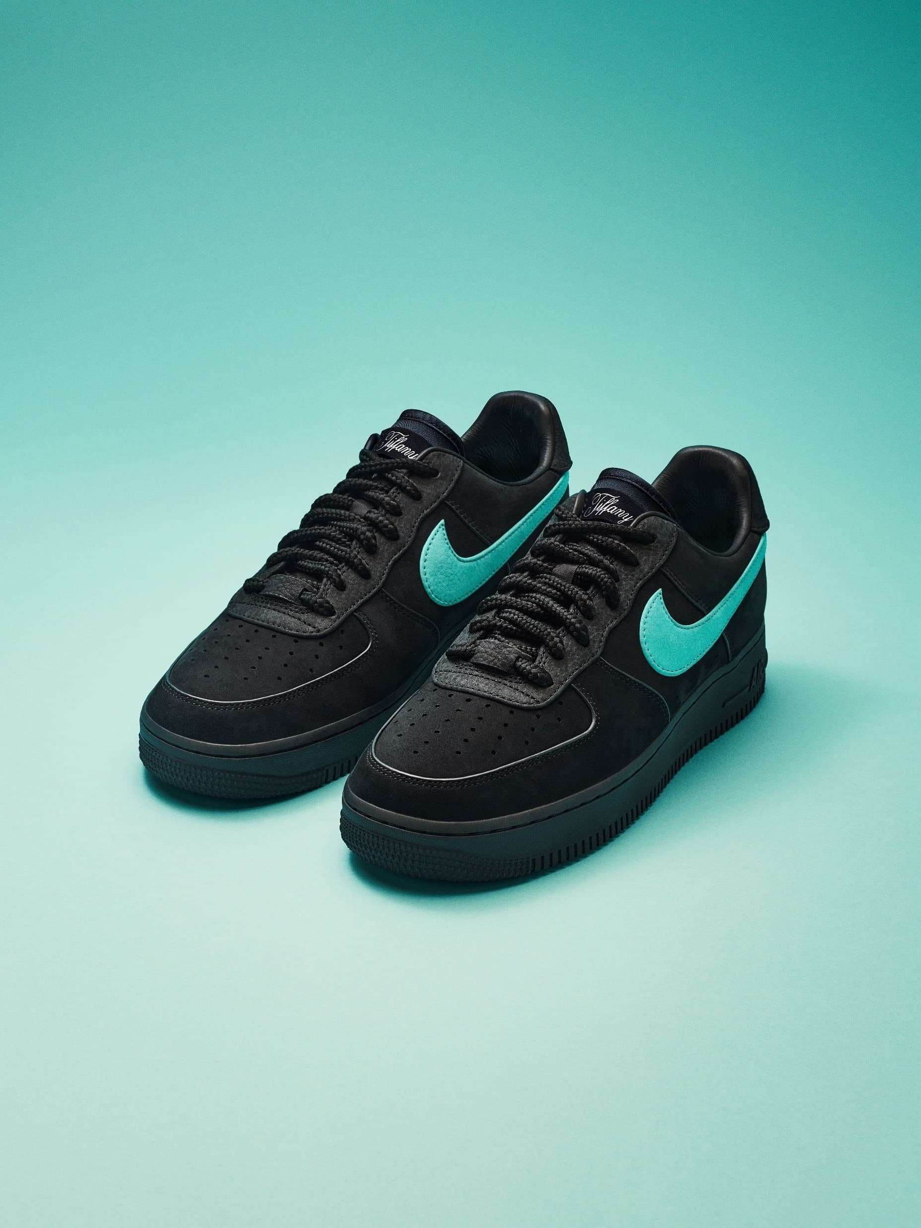 Tiffany＆Co. x Nike Air Forece 1