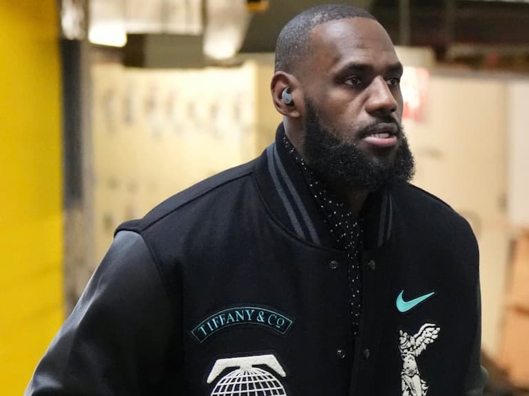 詹皇 LeBron James 搶先示範 Tiffany&Co. x Nike 聯名套裝,完整商品販售資訊曝光!