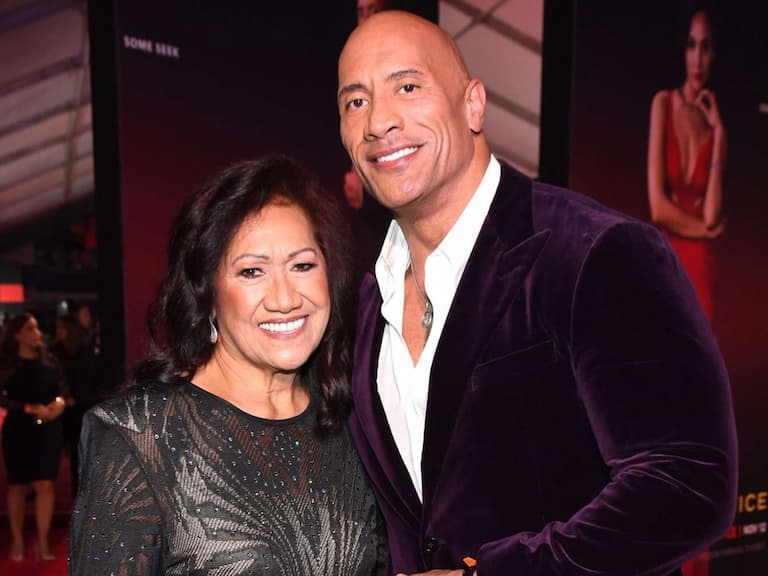 巨石強森 The Rock 曝媽媽遭遇嚴重車禍，悲痛呼籲：「珍惜家人！」