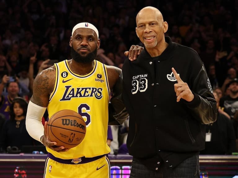 NBA／Google 搜尋「LeBron James」會出現驚喜彩蛋特效，致敬詹皇登頂歷史得分王！
