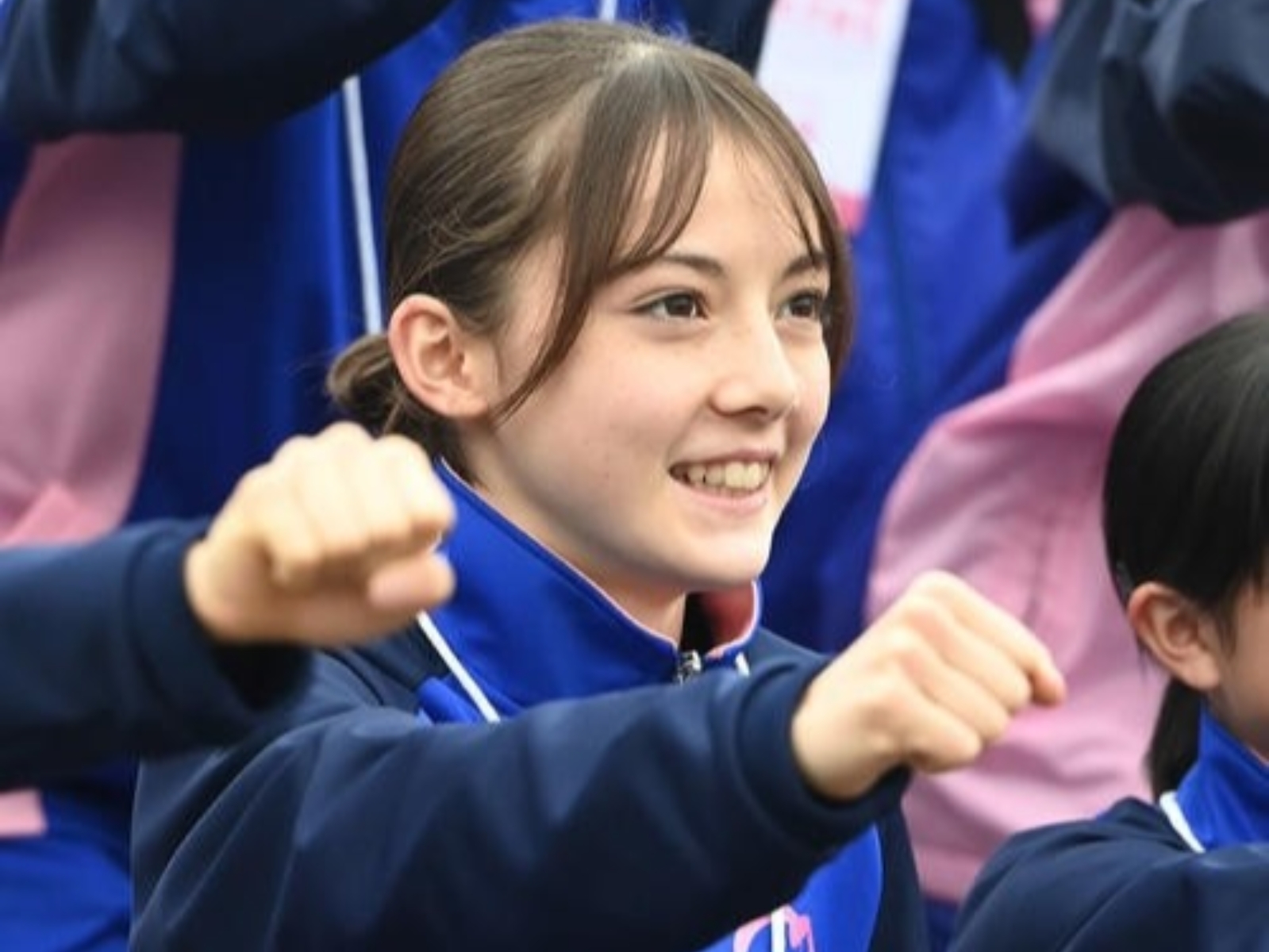 日本田徑正妹朱瑛里因不堪爆紅壓力，宣布退出比賽！