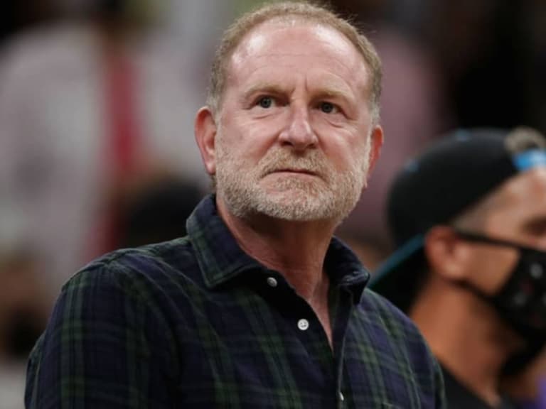 NBA／前太陽隊惡霸老闆 Robert Sarver 改邪歸正？發給前員工每人 2 萬美元獎金？！