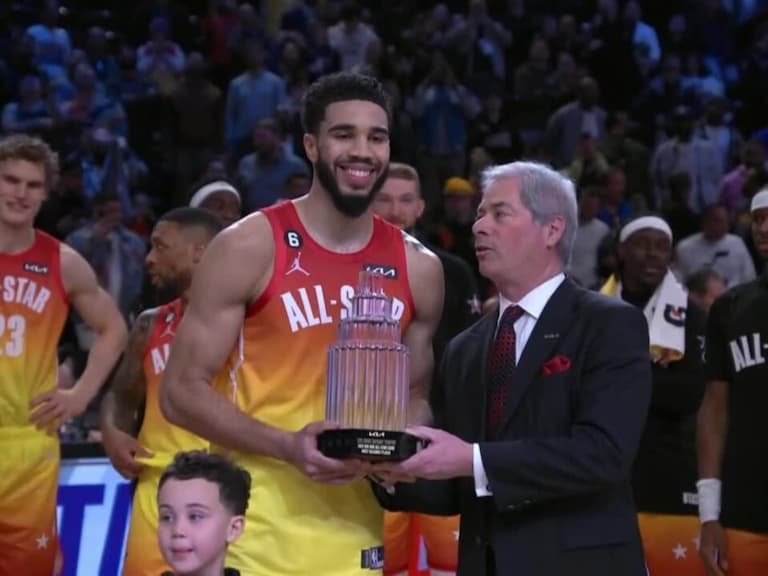 NBA 全明星賽/字母哥隊擊敗詹皇隊,Tatum 爆砍 55 分打破歷史紀錄獲選 MVP!