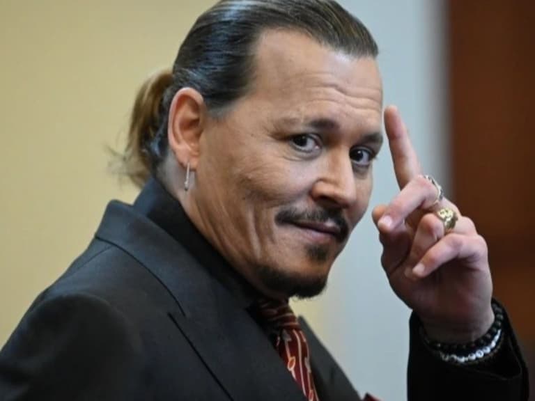 傳強尼戴普 Johnny Depp 計劃在英國買房置產，開啟歐洲新生活！