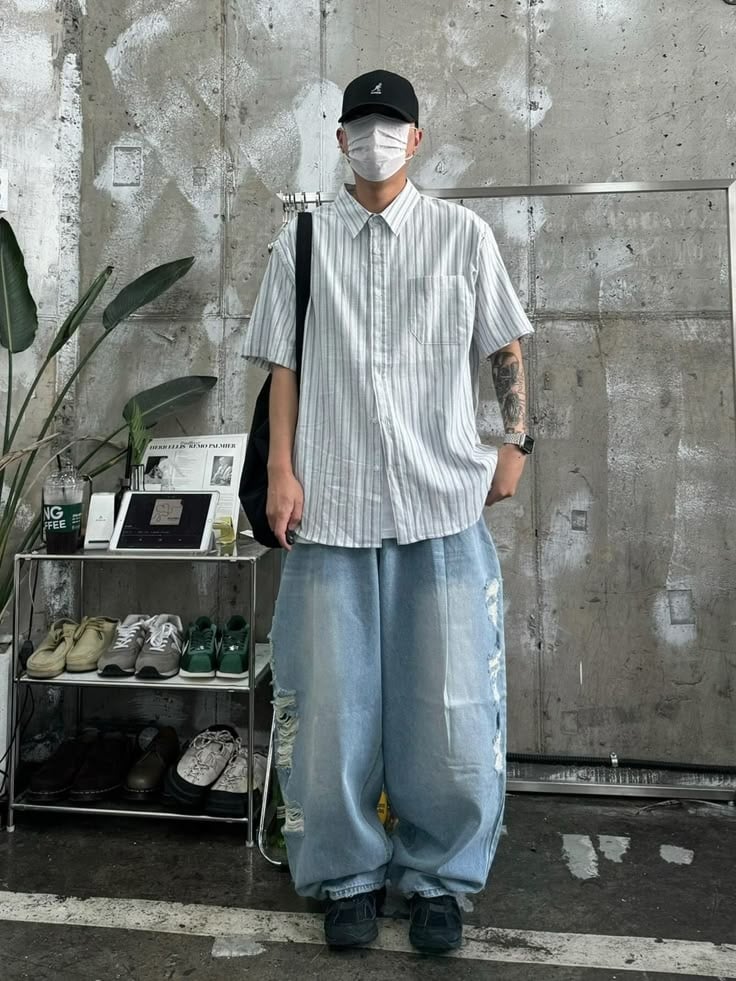 2025 男生白襯衫 10 大重點穿搭提案!一年四季這樣穿最對味、永遠不怕撞風格!