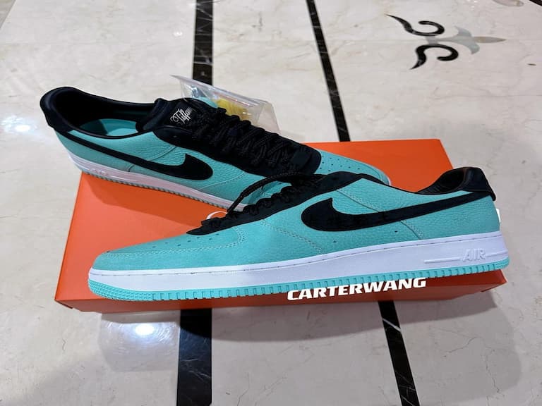 Tiffany & Co. x Nike Air Force 1 疑似第二波聯名「新配色」曝光,各位鞋迷們想買哪一雙?