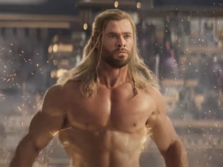 克里斯漢斯沃 Chris Hemsworth 澳洲度假不忘「炫腹」,壯碩身材讓人鼻血狂噴!