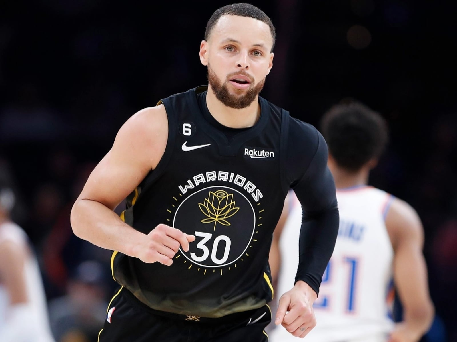 NBA／Curry 強行吃掉 Chris Paul 兩分進帳，大聲狂嗆對方：「早就不是 2014 年了！」