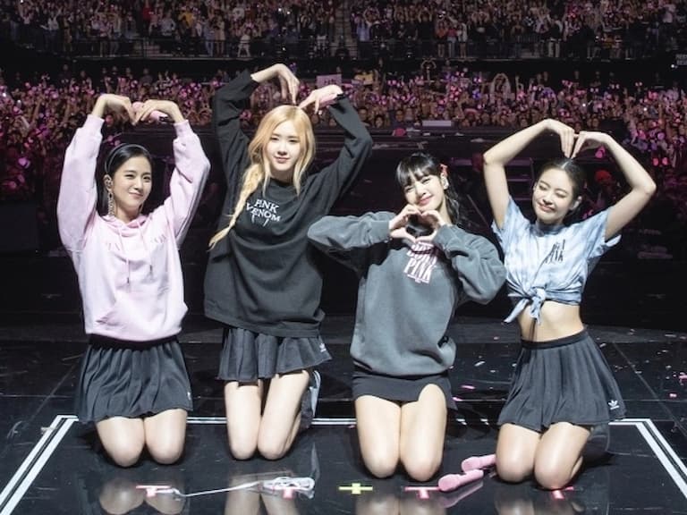 BLACKPINK 演唱會手燈塑料滿滿、花錢在空隙中求存在⋯Dcard 網友怒槓失望關鍵曝光！