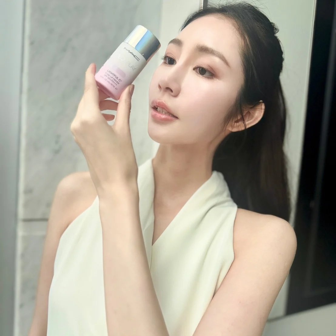 M·A·C-超漾光高防曬妝前乳 NT1800$