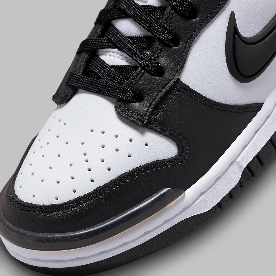 Nike Dunk Low 熊貓