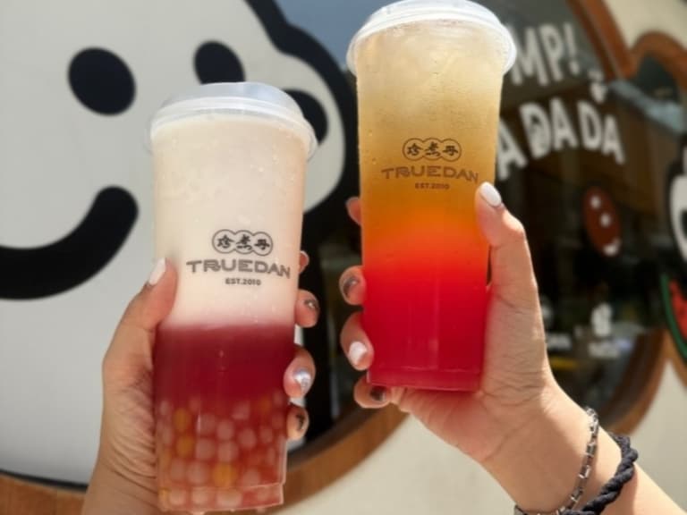 2025 必喝手搖飲料店 25 家推薦:SOMA、八曜和茶⋯這間被讚:「全菜單無雷!」
